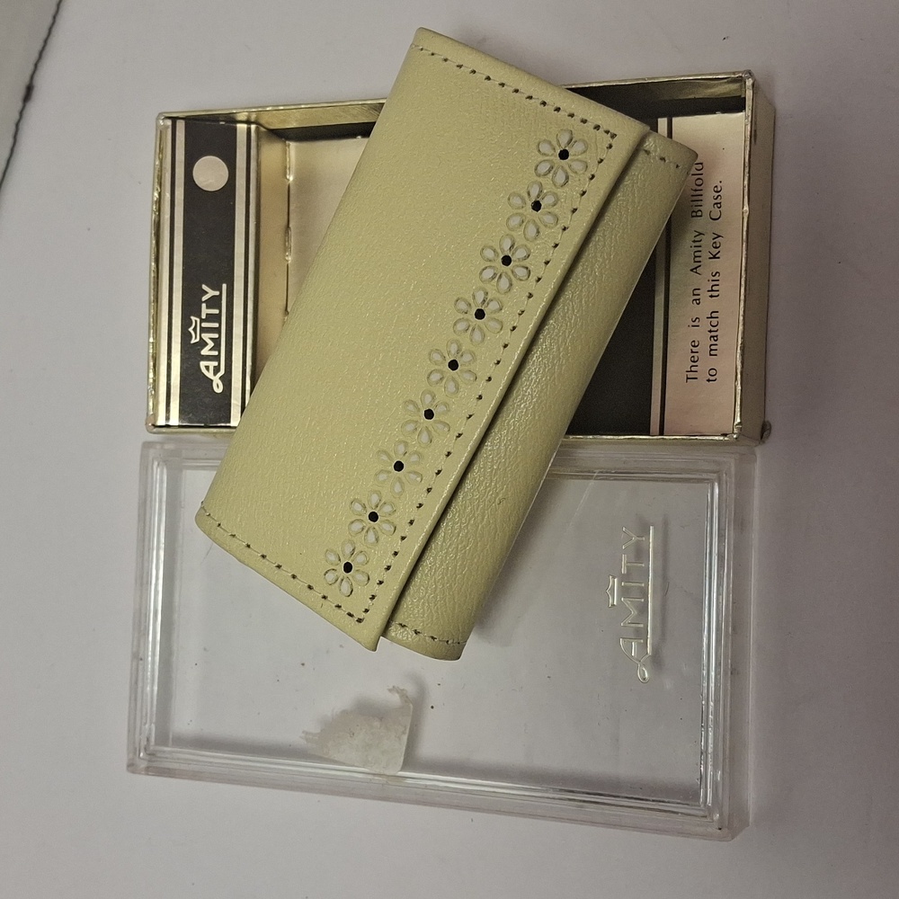Amity keyholder